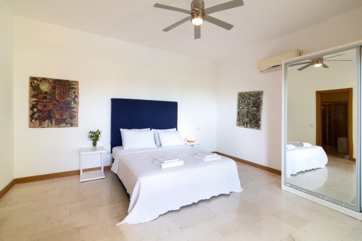 Image No.9-4 Bed Villa for sale