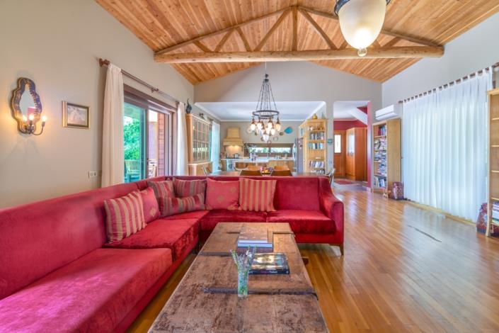 Image No.2-5 Bed Villa for sale