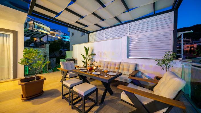 Image No.10-5 Bed Villa for sale