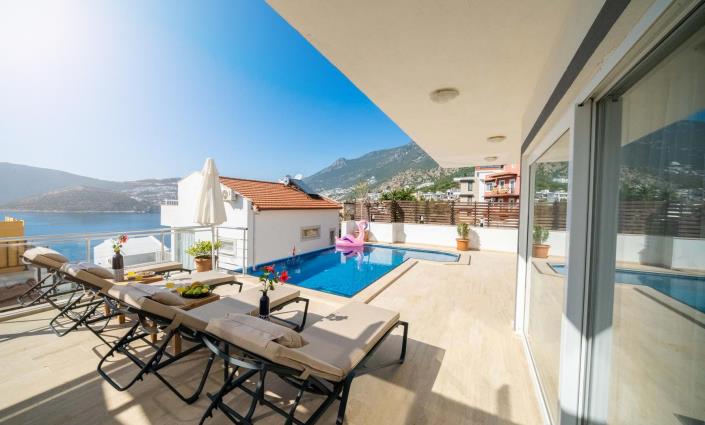 Image No.11-5 Bed Villa for sale