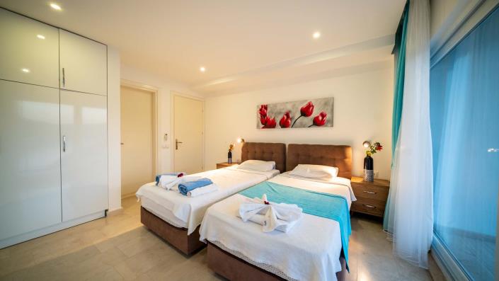 Image No.35-5 Bed Villa for sale