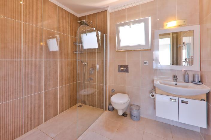 Image No.33-5 Bed Villa for sale