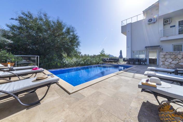 Image No.9-3 Bed Apartment for sale