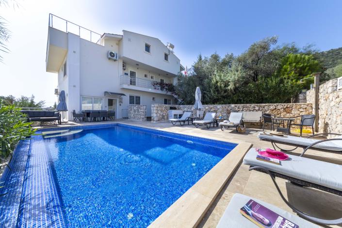 Image No.10-3 Bed Apartment for sale