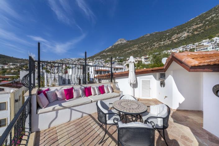 Image No.8-2 Bed Apartment for sale