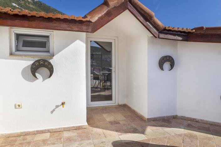 Image No.14-2 Bed Apartment for sale