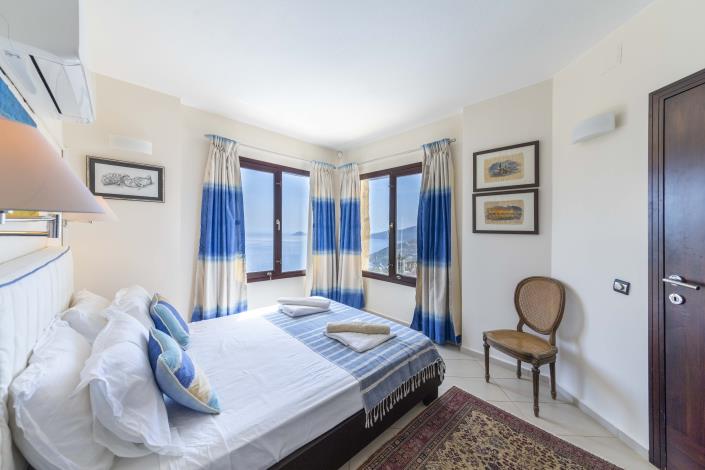 Image No.28-5 Bed Villa for sale