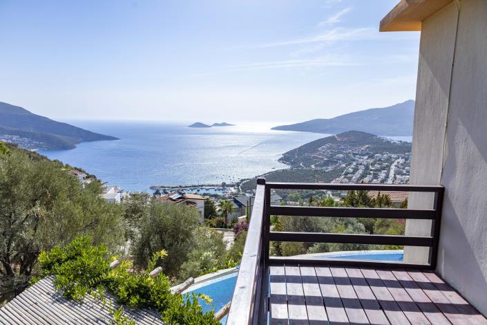 Image No.48-5 Bed Villa for sale