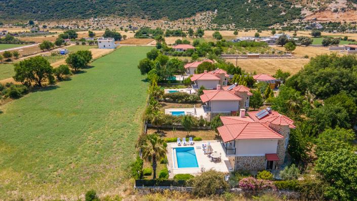 Image No.3-3 Bed Villa for sale