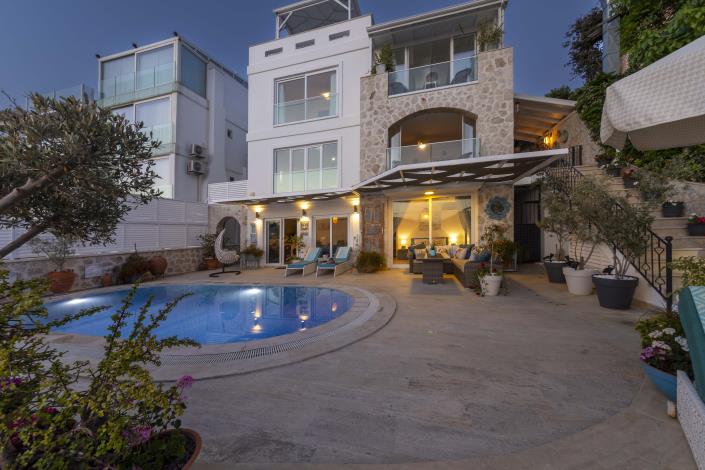 Image No.19-4 Bed Villa for sale