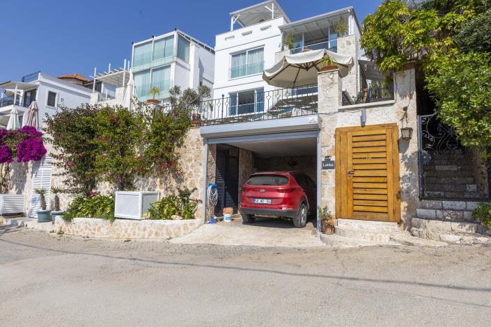 Image No.57-4 Bed Villa for sale