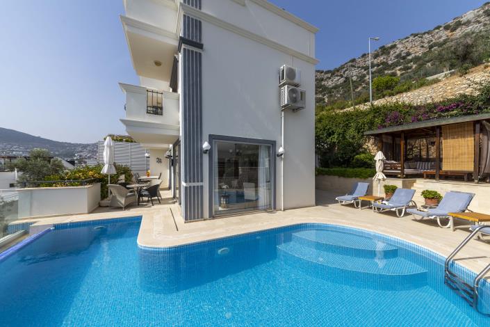 Image No.5-4 Bed Villa for sale