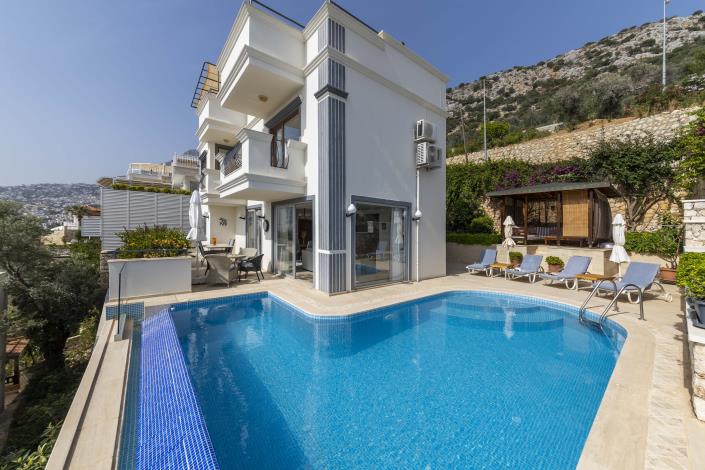 Image No.9-4 Bed Villa for sale