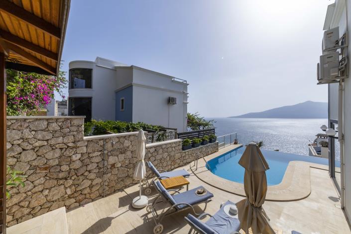 Image No.10-4 Bed Villa for sale