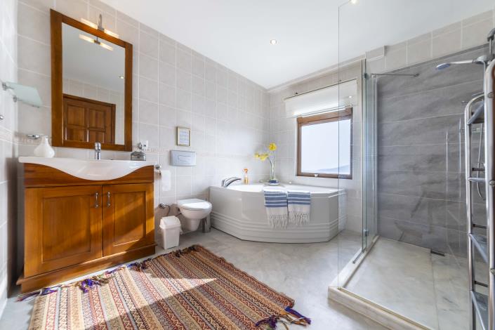 Image No.55-4 Bed Villa for sale