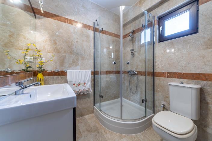 Image No.45-5 Bed Villa for sale