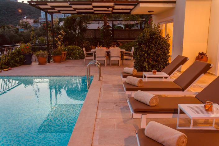 Image No.10-3 Bed Villa for sale