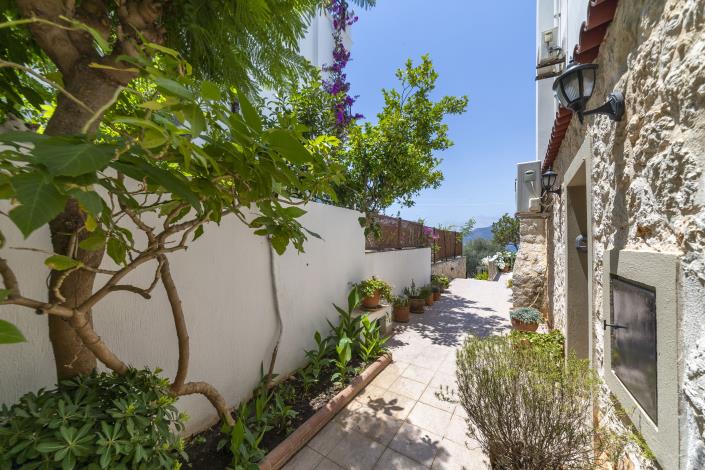 Image No.18-4 Bed Villa for sale