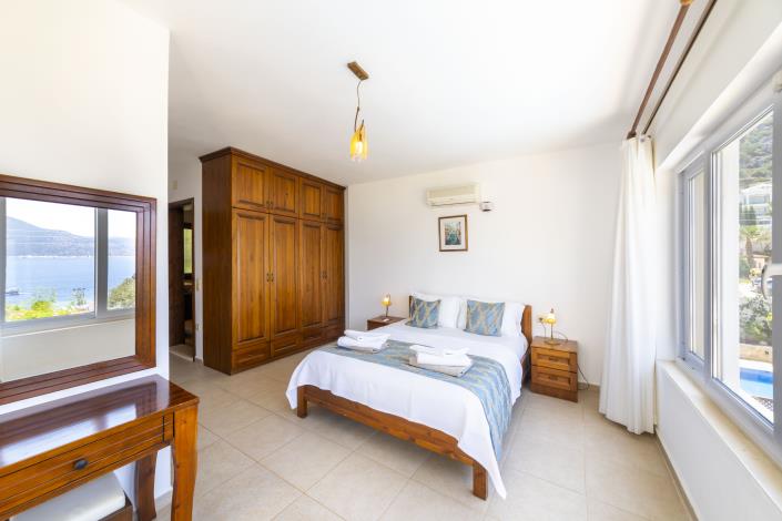 Image No.28-4 Bed Villa for sale