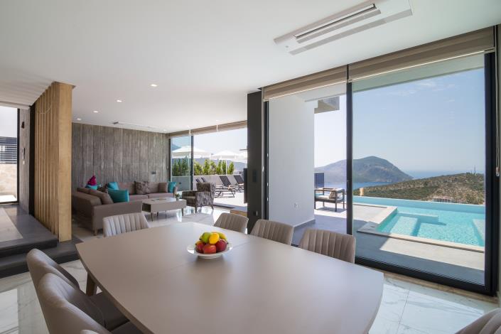 Image No.25-5 Bed Villa for sale