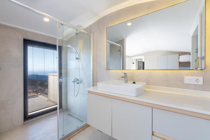 Image No.46-5 Bed Villa for sale