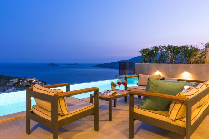 Image No.6-5 Bed Villa for sale