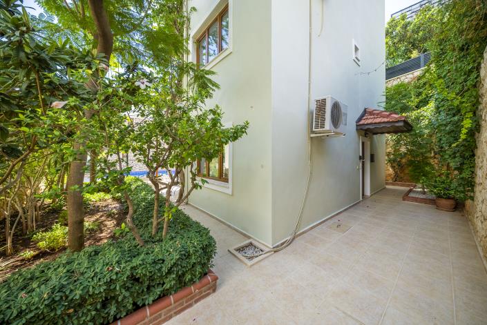 Image No.15-4 Bed Villa for sale