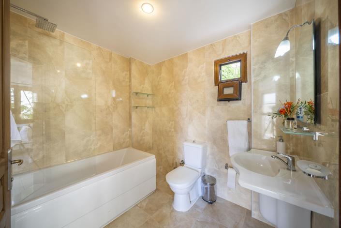 Image No.48-4 Bed Villa for sale