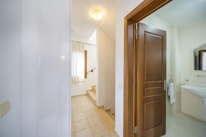 Image No.40-4 Bed Villa for sale