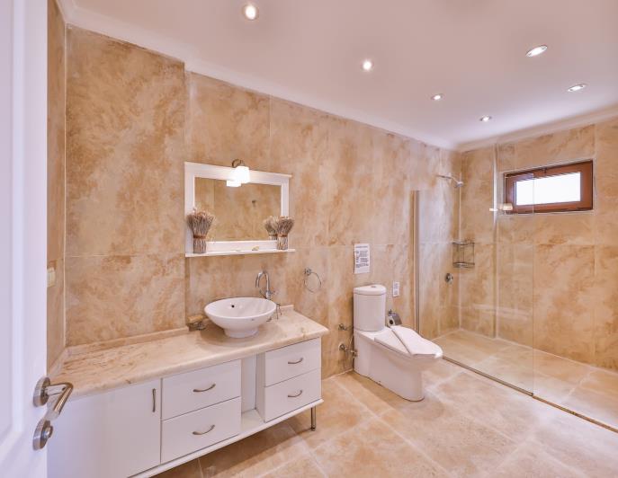 Image No.32-5 Bed Villa for sale