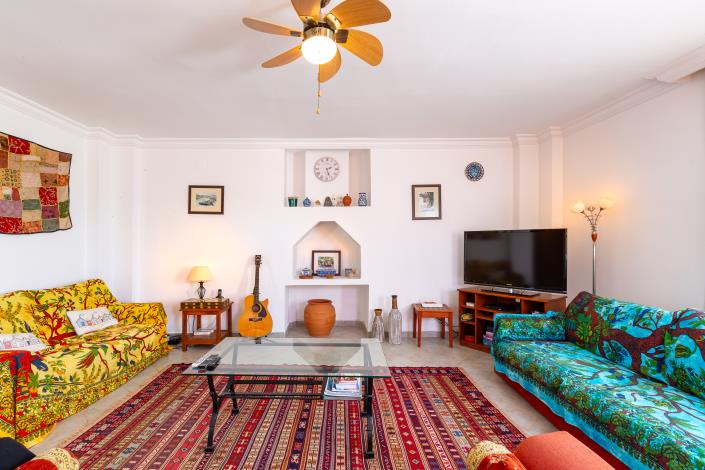 Image No.1-4 Bed Villa for sale