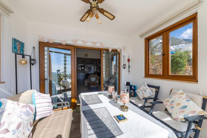 Image No.36-3 Bed Apartment for sale