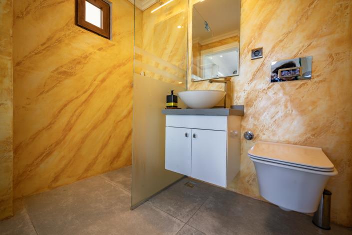 Image No.45-2 Bed Apartment for sale