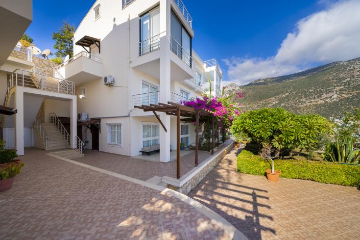 Image No.17-2 Bed Apartment for sale