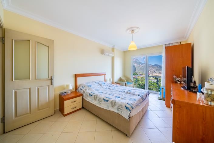 Image No.32-2 Bed Apartment for sale