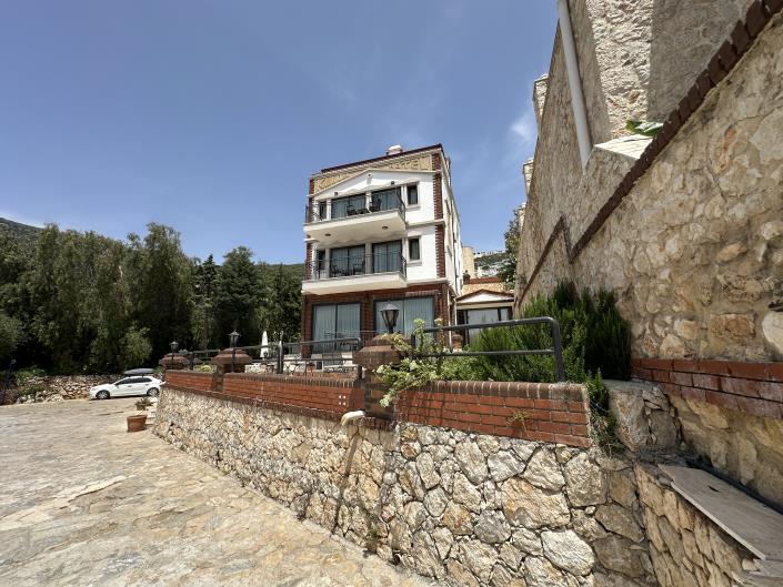 Image No.16-2 Bed Apartment for sale