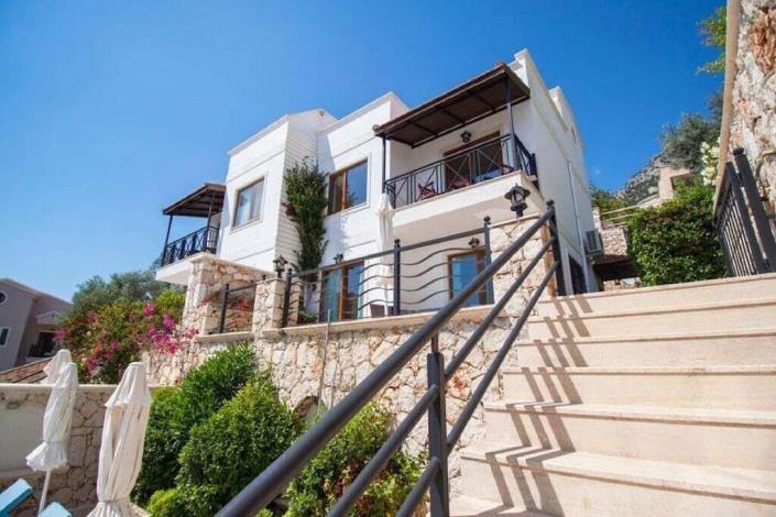 Image No.9-3 Bed Villa for sale