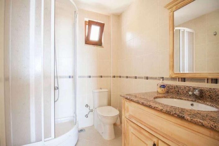 Image No.18-3 Bed Villa for sale