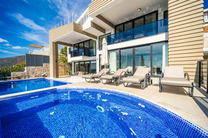 Image No.2-3 Bed Villa for sale