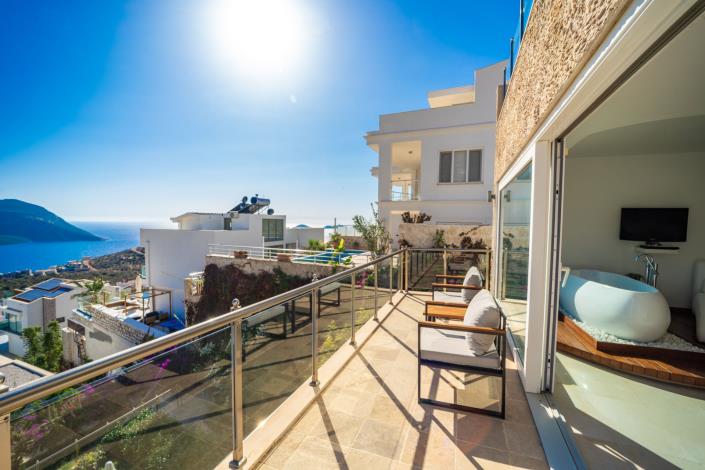 Image No.28-5 Bed Villa for sale