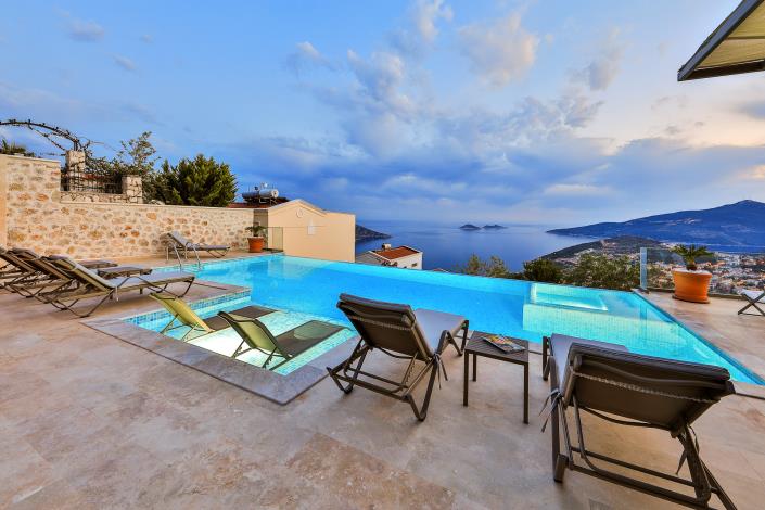 Image No.5-5 Bed Villa for sale