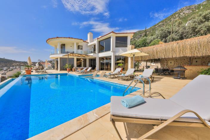 Image No.6-5 Bed Villa for sale