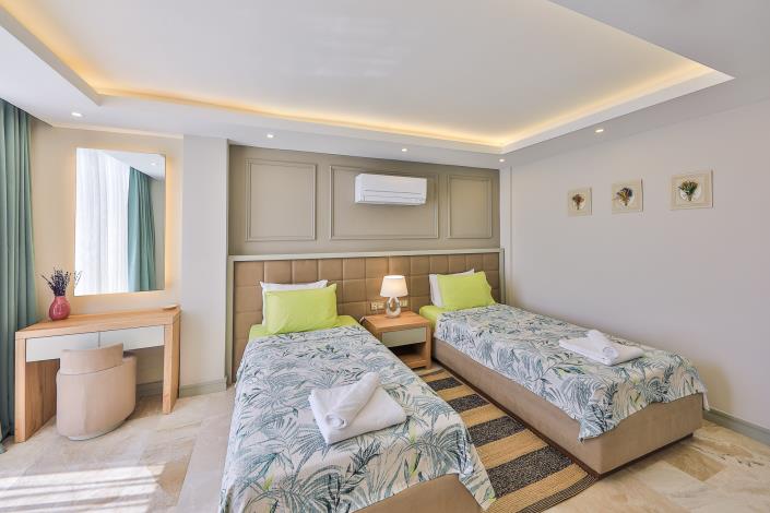 Image No.24-5 Bed Villa for sale