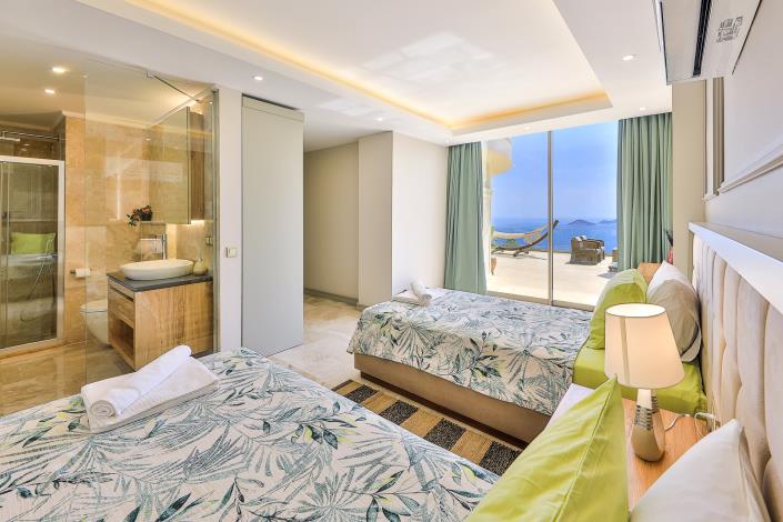 Image No.25-5 Bed Villa for sale