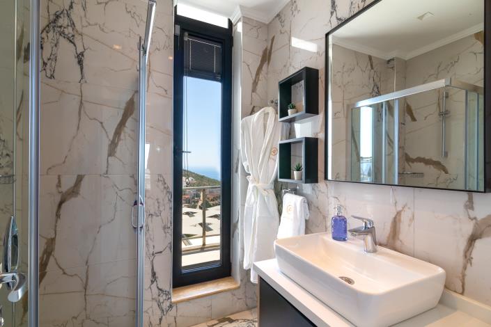 Image No.35-4 Bed Villa for sale