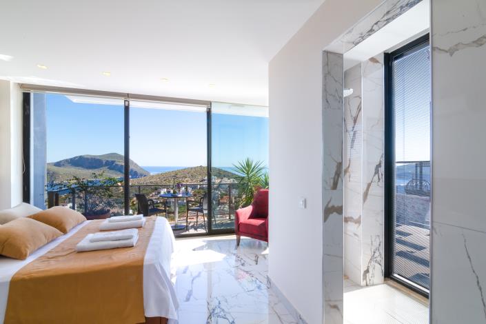 Image No.37-4 Bed Villa for sale