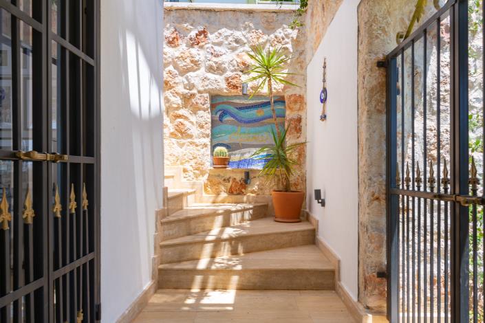 Image No.48-4 Bed Villa for sale