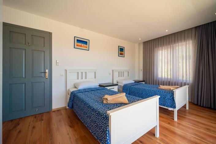 Image No.33-5 Bed Villa for sale