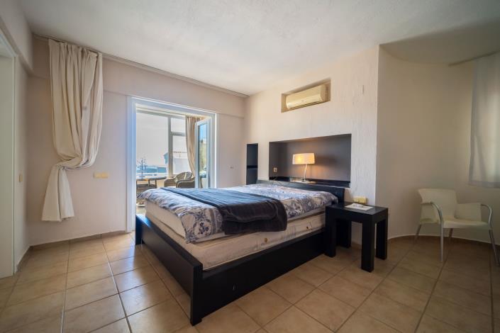 Image No.12-3 Bed Villa for sale