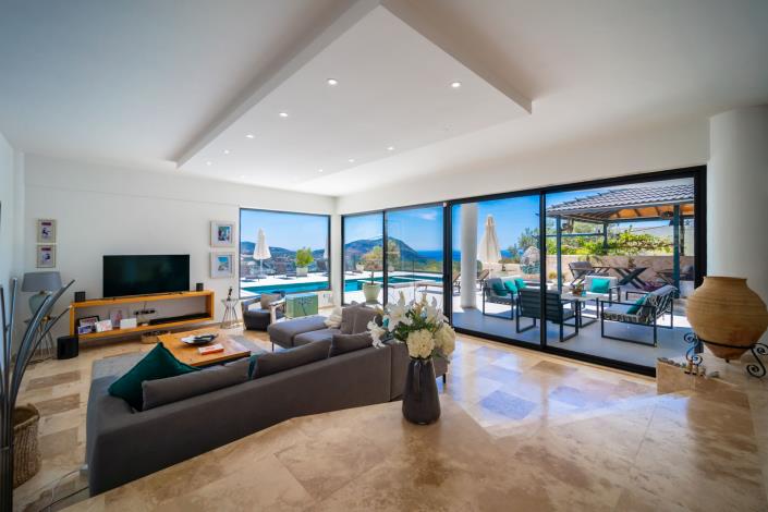 Image No.13-6 Bed Villa for sale